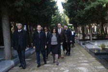 Şövkət Ələkbərovanın xatirəsi anılıb (FOTO)