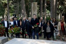Şövkət Ələkbərovanın xatirəsi anılıb (FOTO)