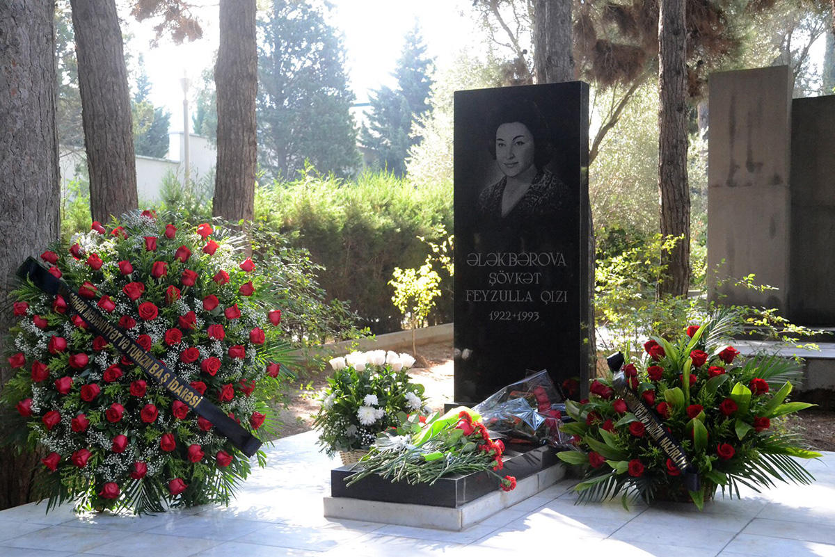 Şövkət Ələkbərovanın xatirəsi anılıb (FOTO)