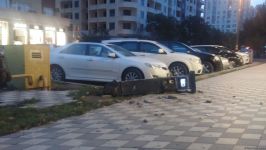 Bakıda parkomatı sındırdılar: "Samaraya bilet lazımdır" (FOTO)