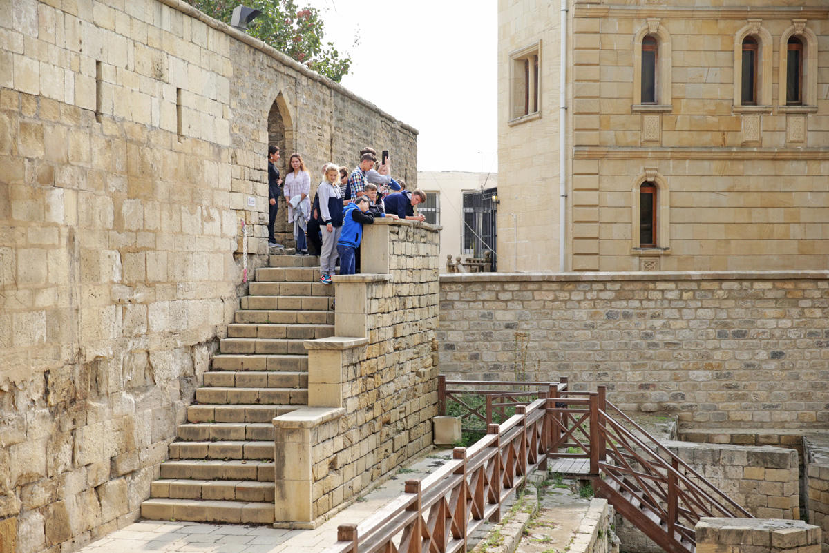 Heydər Əliyev Fondunun dəvəti ilə Moskvanın uşaq evinin sakinləri Azərbaycanda olub (FOTO/VİDEO)
