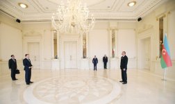 Prezident İlham Əliyev Qvatemala və Avstraliyanın yeni səfirlərinin etimadnamələrini qəbul edib (FOTO) (YENİLƏNİB 2)