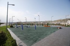 Prezident İlham Əliyev Bakıda yeni istifadəyə verilən idman və istirahət parkında yaradılan şəraitlə tanış olub  (YENİLƏNİB) (FOTO)