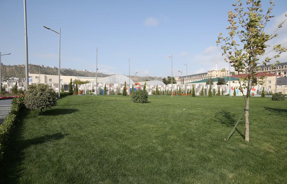 Prezident İlham Əliyev Bakıda yeni istifadəyə verilən idman və istirahət parkında yaradılan şəraitlə tanış olub  (YENİLƏNİB) (FOTO)