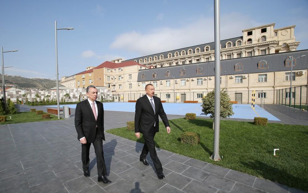 Prezident İlham Əliyev Bakıda yeni istifadəyə verilən idman və istirahət parkında yaradılan şəraitlə tanış olub  (YENİLƏNİB) (FOTO)