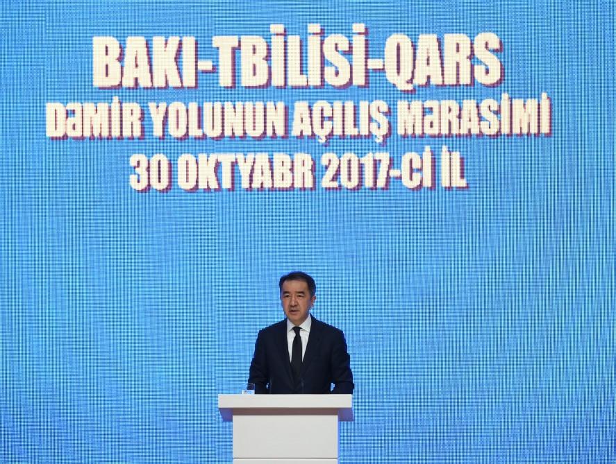 Baş nazir: BTQ dəmir yolu bütün regionun nəqliyyat və logistika potensialı üçün böyük əhəmiyyət daşıyır