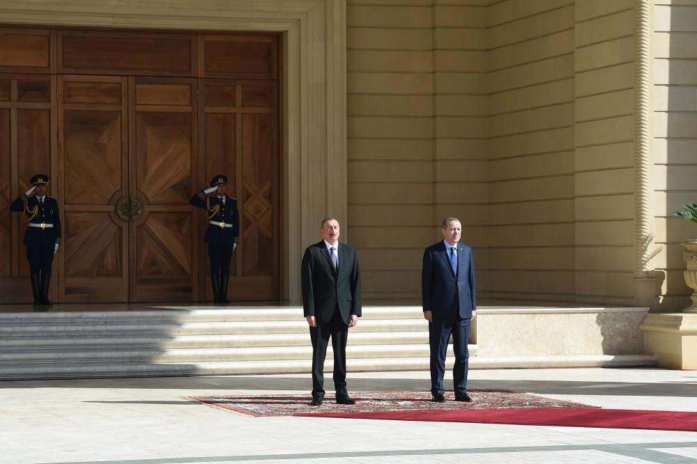 Türkiyə Prezidenti Rəcəb Tayyib Ərdoğanın rəsmi qarşılanma mərasimi olub (FOTO)