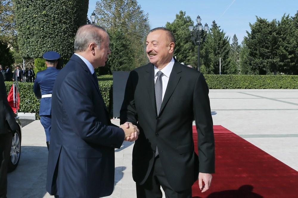 Türkiyə Prezidenti Rəcəb Tayyib Ərdoğanın rəsmi qarşılanma mərasimi olub (FOTO)