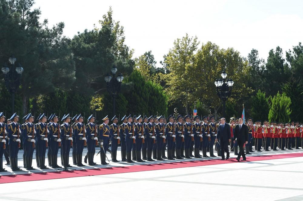 Türkiyə Prezidenti Rəcəb Tayyib Ərdoğanın rəsmi qarşılanma mərasimi olub (FOTO)