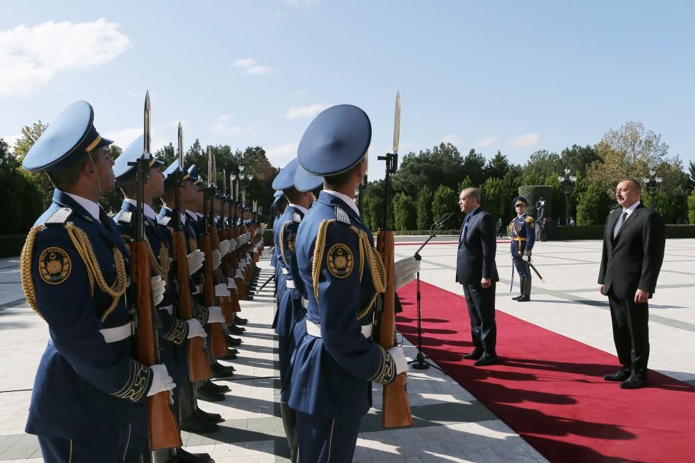Türkiyə Prezidenti Rəcəb Tayyib Ərdoğanın rəsmi qarşılanma mərasimi olub (FOTO)