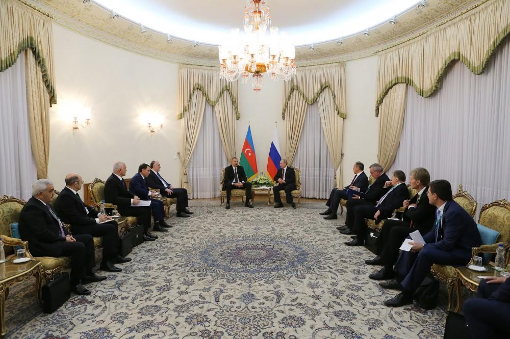 Azərbaycan Prezidenti İlham Əliyevin və Rusiya Prezidenti Vladimir Putinin görüşü olub (FOTO) (YENİLƏNİB)
