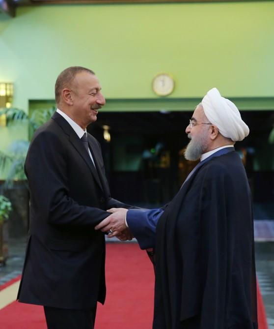 Azərbaycan və İran prezidentləri Dağlıq Qarabağ münaqişəsini müzakirə ediblər (FOTO) (YENİLƏNİB)