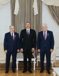 Prezident İlham Əliyev: Putinlə görüşdə münasibətlərimizə nəzər yetirdikdə aşkar etdik ki, həllini tələb edən heç bir məsələ yoxdur (FOTO) (YENİLƏNİB)