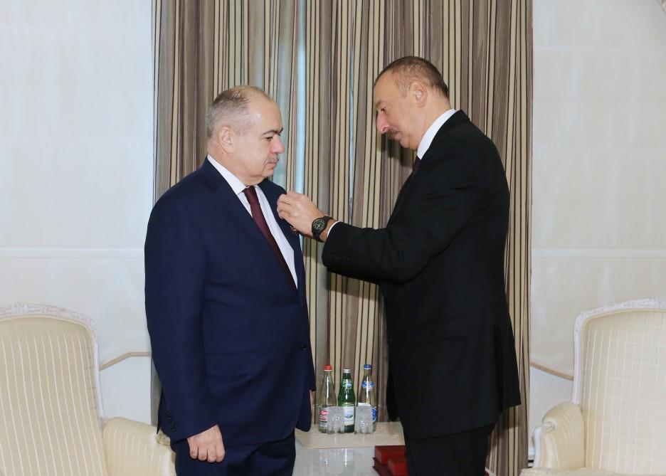 Prezident İlham Əliyev: Putinlə görüşdə münasibətlərimizə nəzər yetirdikdə aşkar etdik ki, həllini tələb edən heç bir məsələ yoxdur (FOTO) (YENİLƏNİB)