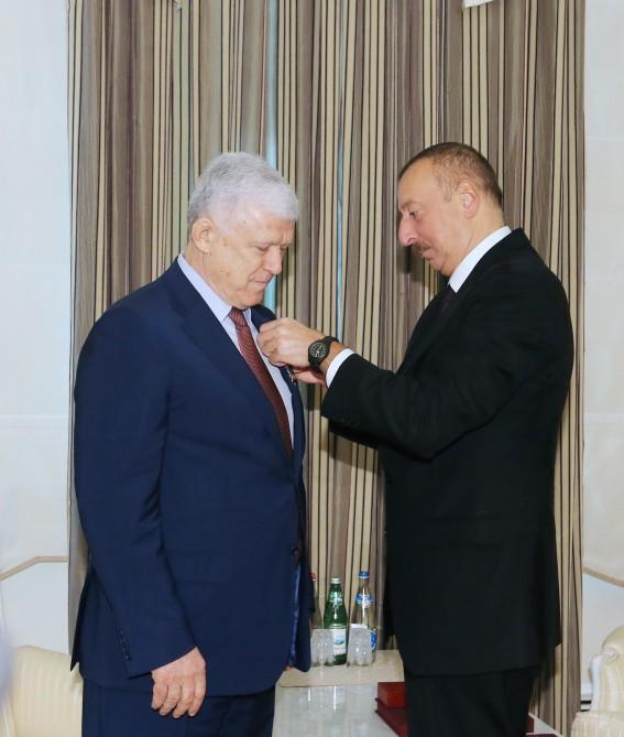 Prezident İlham Əliyev: Putinlə görüşdə münasibətlərimizə nəzər yetirdikdə aşkar etdik ki, həllini tələb edən heç bir məsələ yoxdur (FOTO) (YENİLƏNİB)