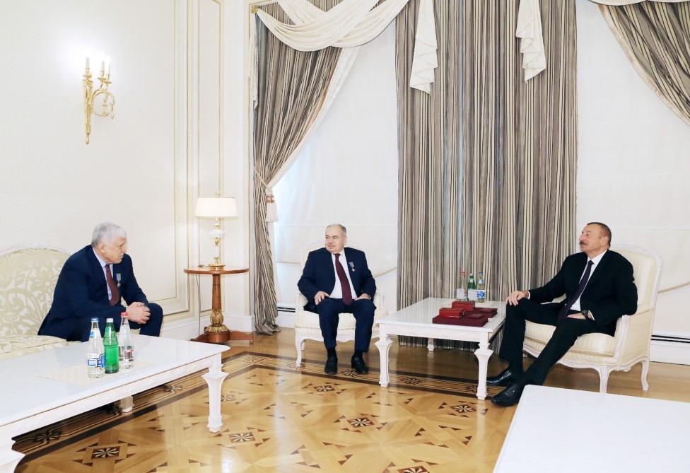 Prezident İlham Əliyev: Putinlə görüşdə münasibətlərimizə nəzər yetirdikdə aşkar etdik ki, həllini tələb edən heç bir məsələ yoxdur (FOTO) (YENİLƏNİB)