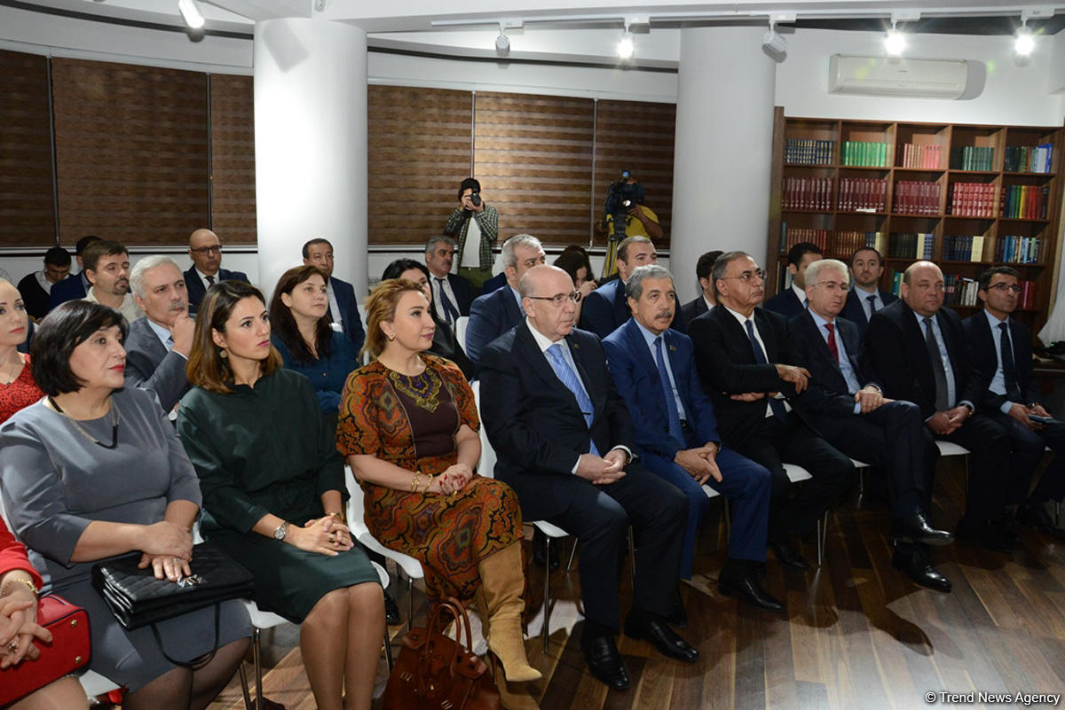 Bakıda Siyasi Psixologiya Mərkəzinin internet saytının təqdimatı keçirilib (FOTO)