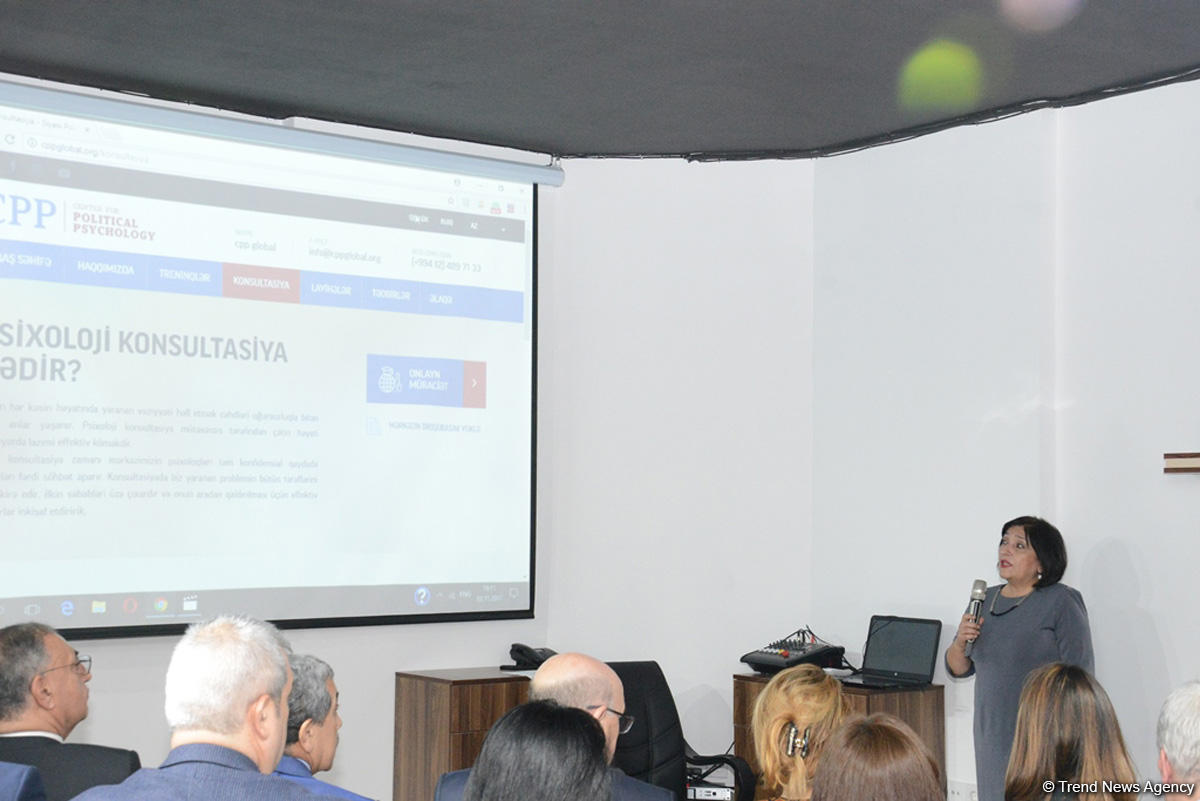 Bakıda Siyasi Psixologiya Mərkəzinin internet saytının təqdimatı keçirilib (FOTO)