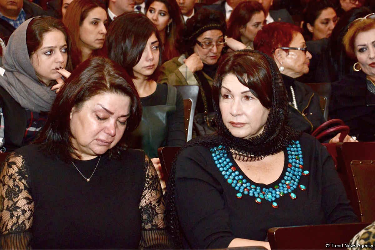Rafiq Hüseynovla vida mərasimi keçirilir (FOTO)
