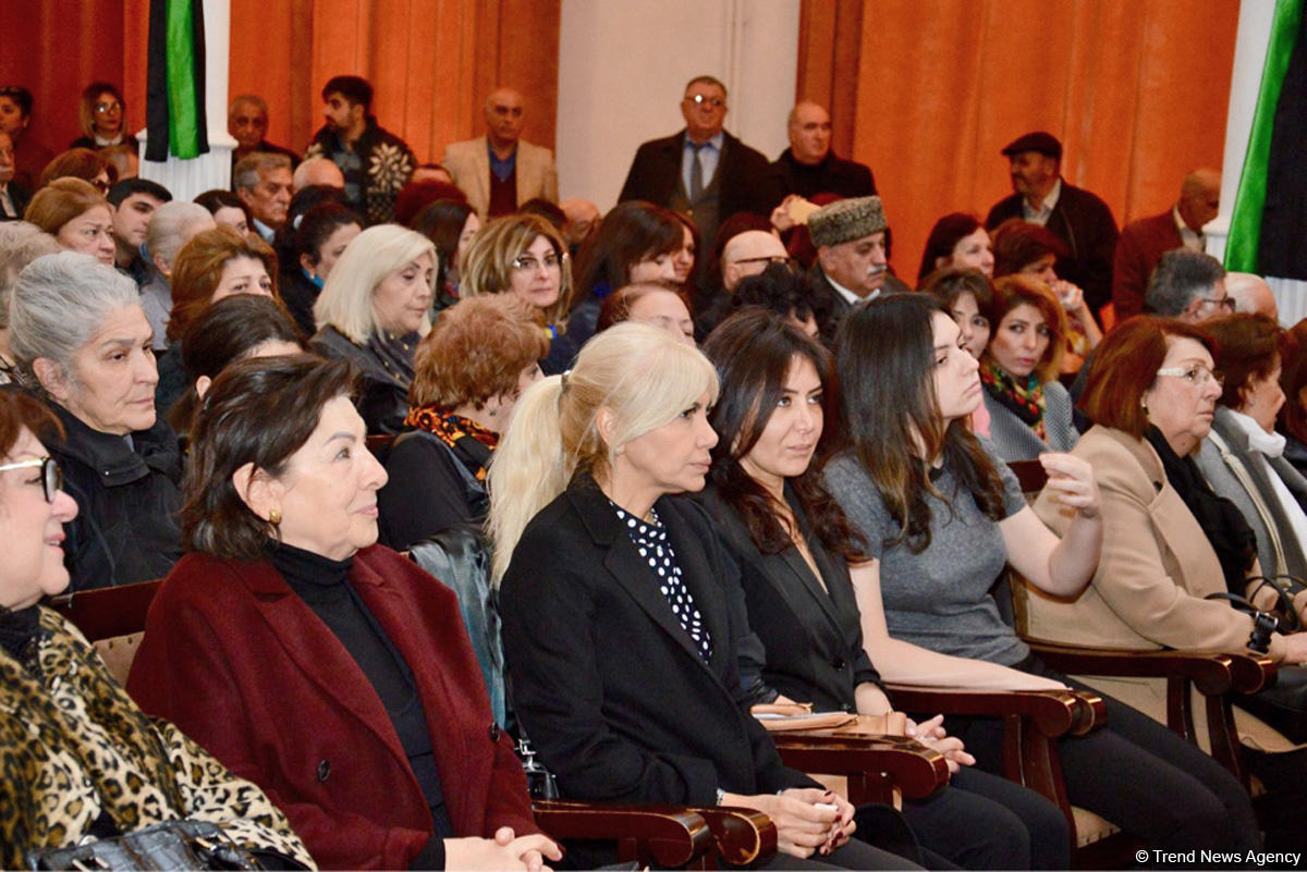 Rafiq Hüseynovla vida mərasimi keçirilir (FOTO)