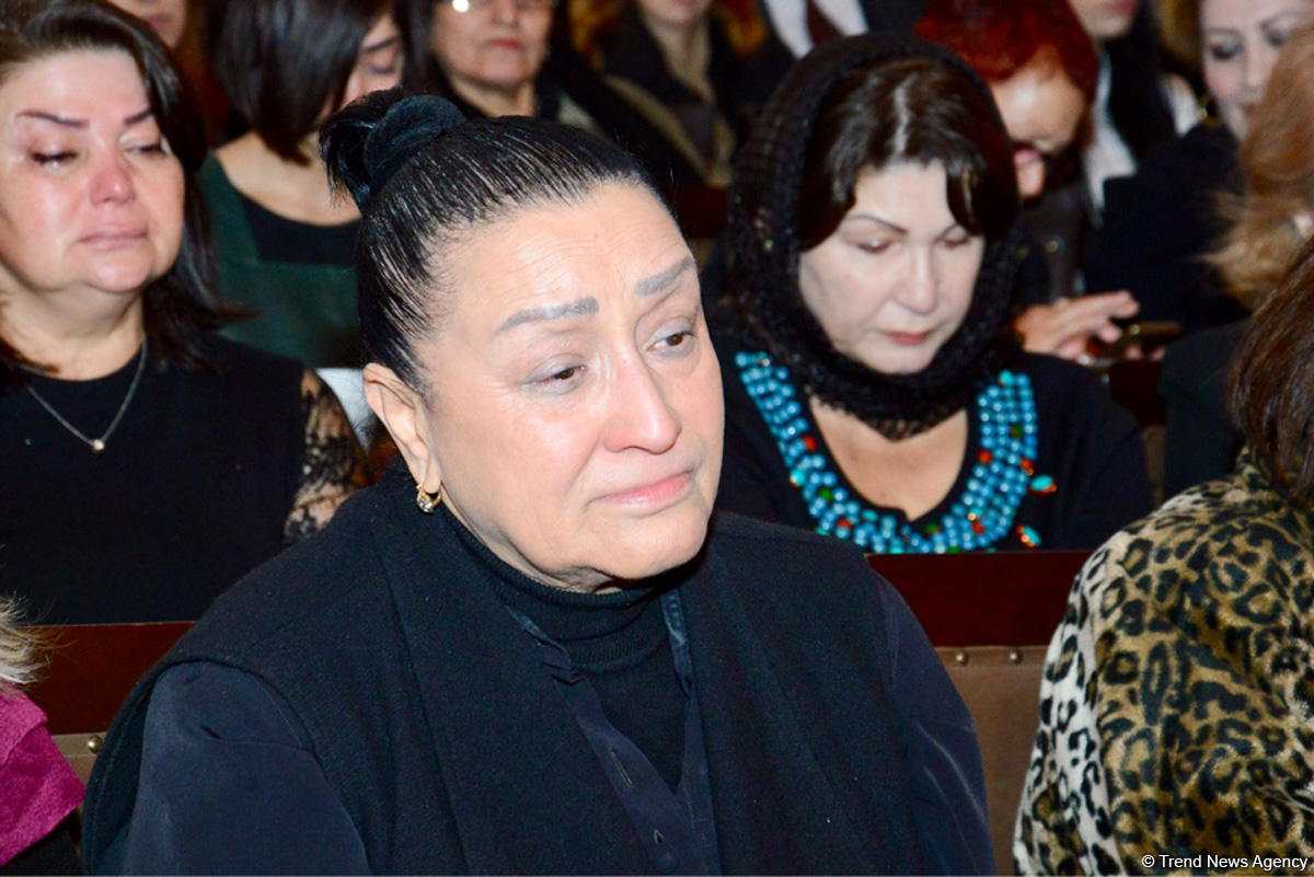 Rafiq Hüseynovla vida mərasimi keçirilir (FOTO)