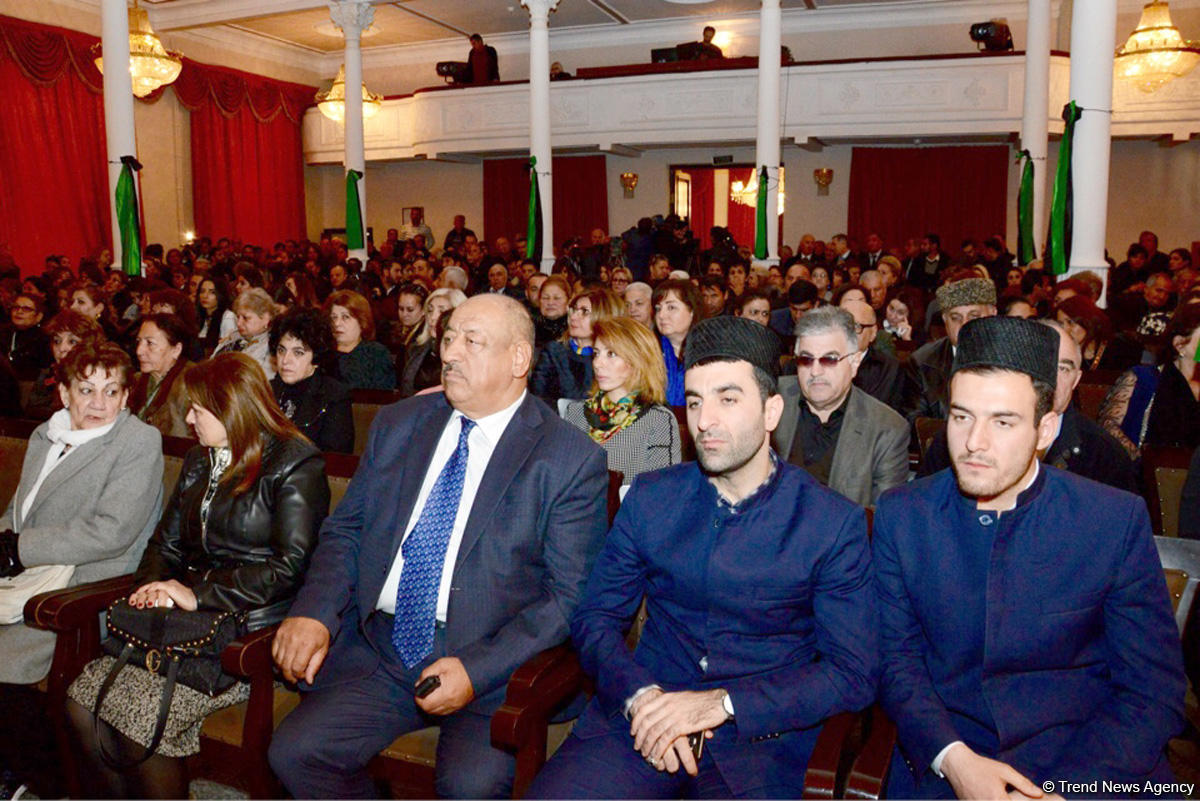 Rafiq Hüseynovla vida mərasimi keçirilir (FOTO)