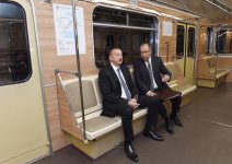Prezident İlham Əliyev Bakı Metropoliteninin retro vaqonları ilə tanış olub (FOTO) (YENİLƏNİB)
