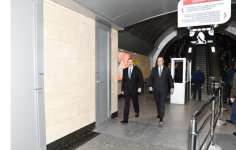 Prezident İlham Əliyev Bakı Metropoliteninin retro vaqonları ilə tanış olub (FOTO) (YENİLƏNİB)