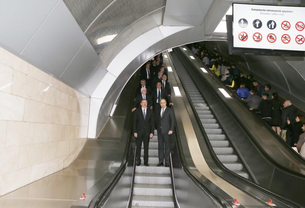 Prezident İlham Əliyev Bakı Metropoliteninin retro vaqonları ilə tanış olub (FOTO) (YENİLƏNİB)