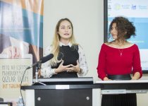 Nitq və eşitmə məhdudiyyətli qızlar üçün İKT təlimlərinə start verilib (FOTO)