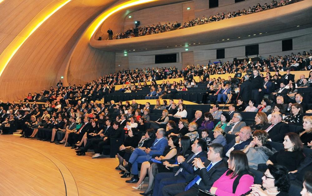 Leyla Əliyeva bəstəkar Tofiq Quliyevin 100 illik yubiley gecəsində iştirak edib (FOTO)