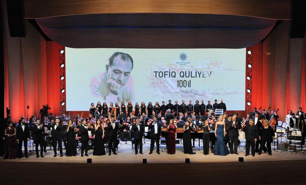 Leyla Əliyeva bəstəkar Tofiq Quliyevin 100 illik yubiley gecəsində iştirak edib (FOTO)