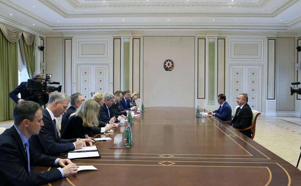 Prezident İlham Əliyev: Azərbaycanla Aİ arasında strateji tərəfdaşlıq sazişi üzrə işlər çox müsbət istiqamətdə irəliləyir (FOTO) (YENİLƏNİB)