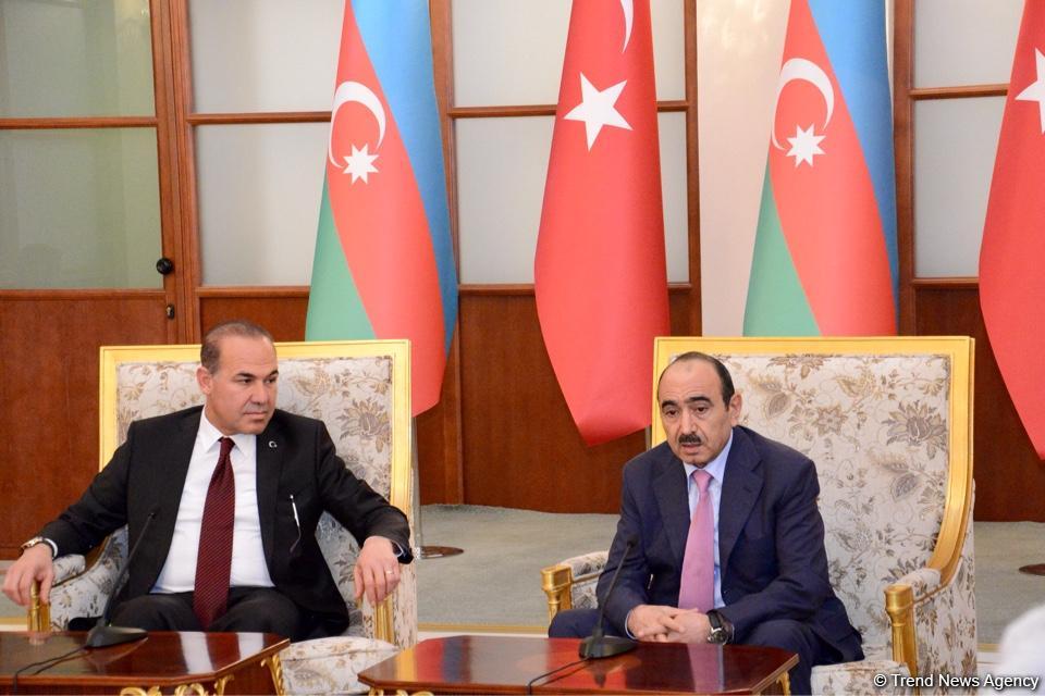 Əli Həsənov: Azərbaycan və Türkiyə prezidentlərinin səyləri nəticəsində iki ölkənin əlaqələri strateji müttəfiqlik səviyyəsinə yüksəlib (FOTO)