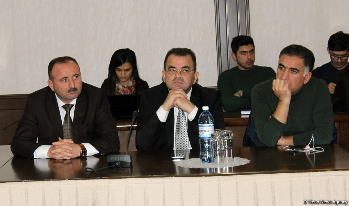 Əflatun Amaşov: Bəzi hallarda kriminal xəbərlər şişirdilir (FOTO)