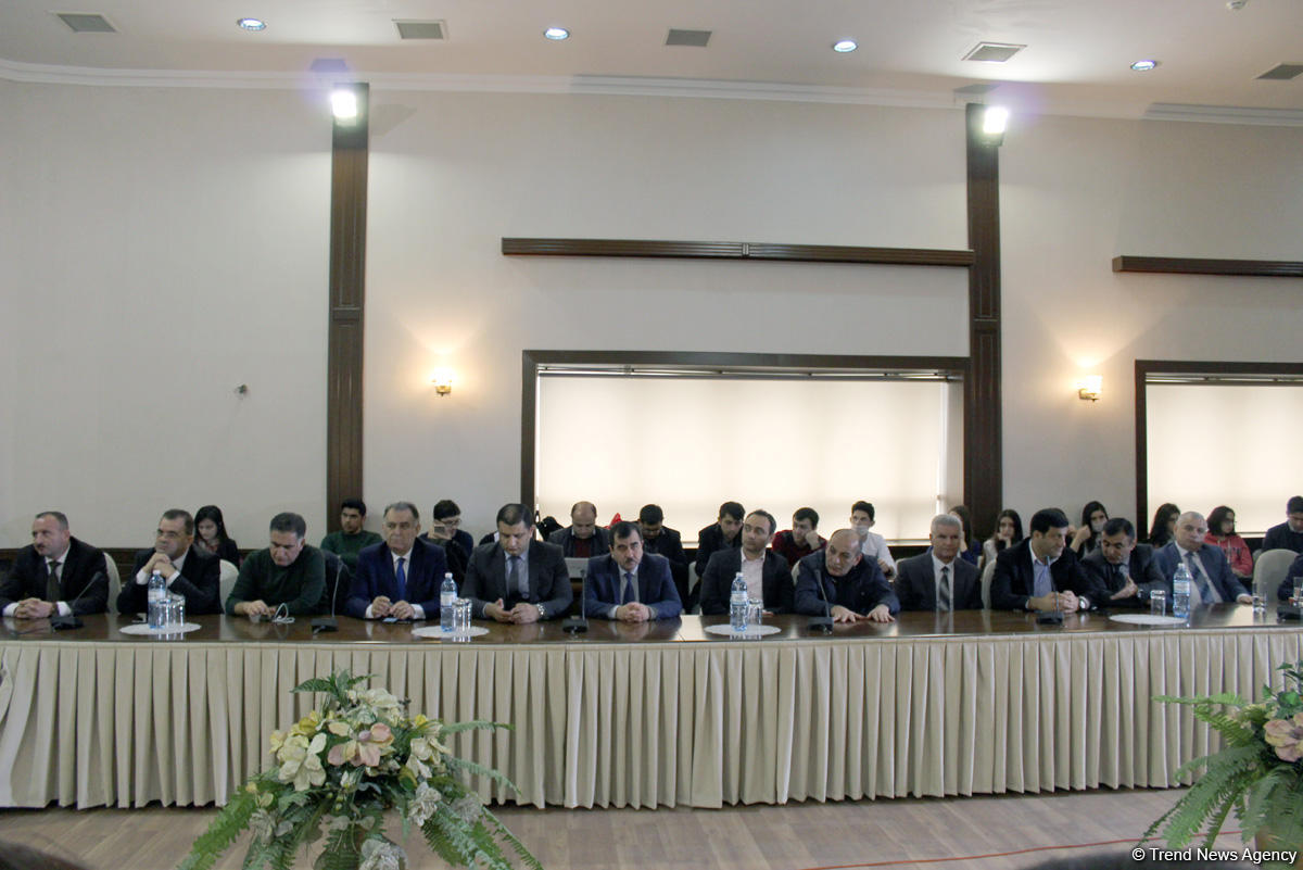 Əflatun Amaşov: Bəzi hallarda kriminal xəbərlər şişirdilir (FOTO)