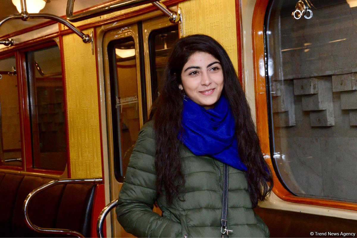 Bakı Metropolitenində retro vaqonlar - FOTOREPORTAJ
