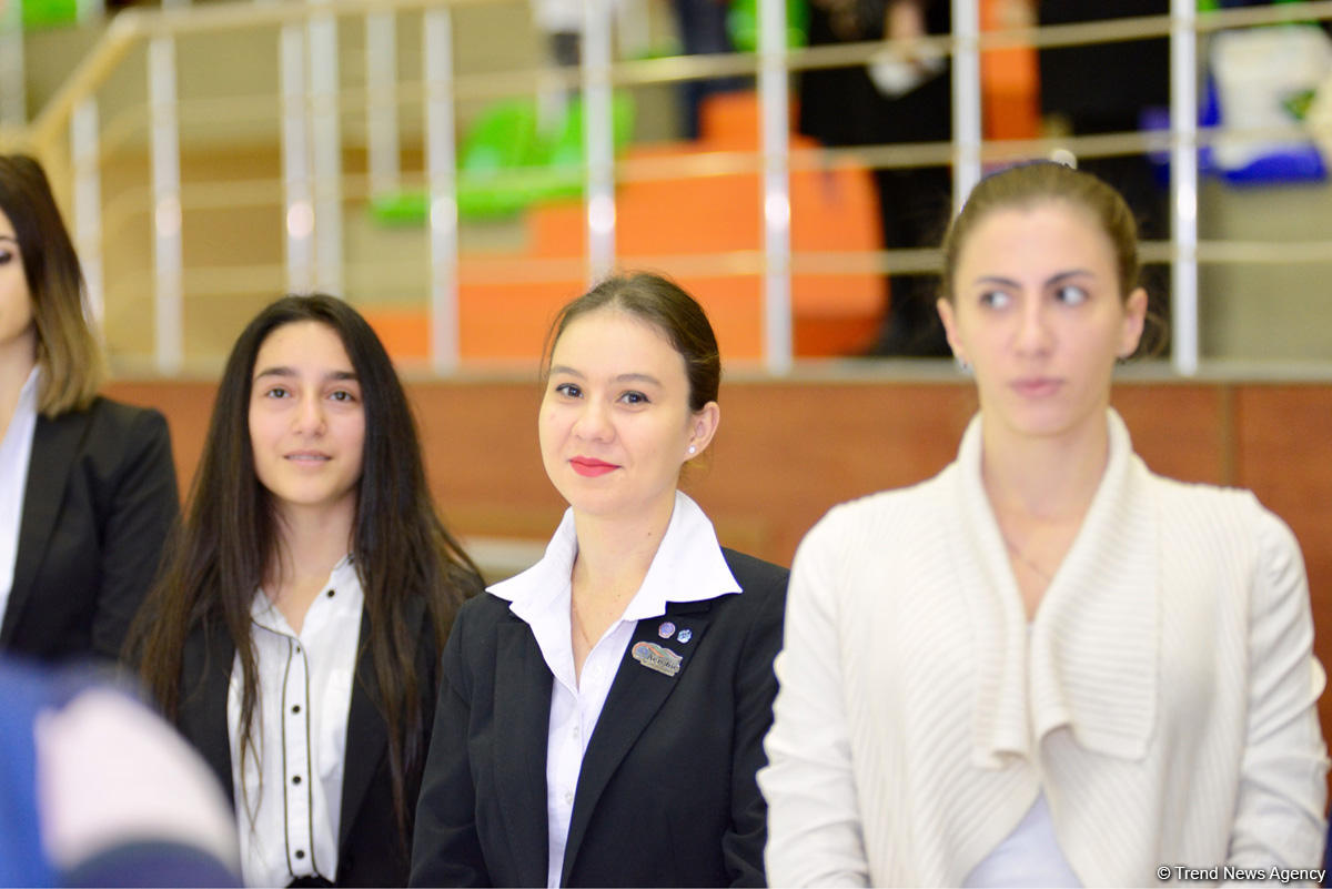 Bədii gimnastika üzrə 2-ci Sumqayıt açıq birinciliyi keçirilir (FOTO)