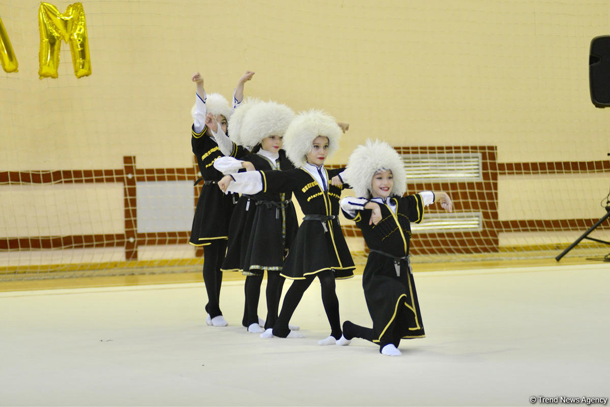Bədii gimnastika üzrə 2-ci Sumqayıt açıq birinciliyi keçirilir (FOTO)