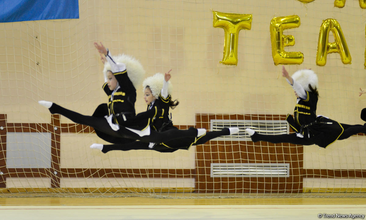 Bədii gimnastika üzrə 2-ci Sumqayıt açıq birinciliyi keçirilir (FOTO)