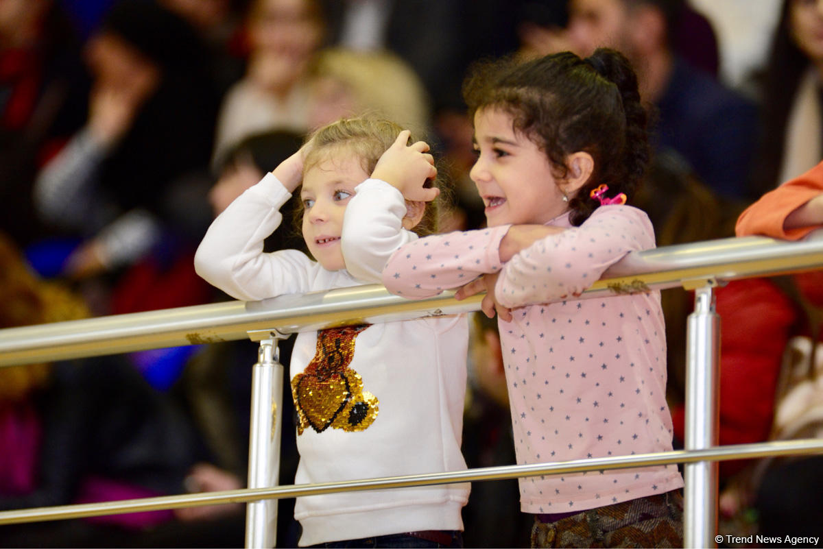 Bədii gimnastika üzrə 2-ci Sumqayıt açıq birinciliyi keçirilir (FOTO)
