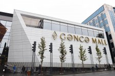 Prezident İlham Əliyev “Gəncə Mall” Ticarət Mərkəzində yaradılan şəraitlə tanış olub (FOTO)
