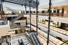 Prezident İlham Əliyev “Gəncə Mall” Ticarət Mərkəzində yaradılan şəraitlə tanış olub (FOTO)
