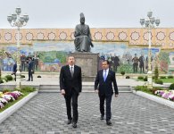 Prezident İlham Əliyev Gəncədə Mirzə Şəfi Vazeh muzeyinin açılışında iştirak edib (FOTO)