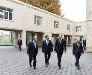 Prezident İlham Əliyev Gəncə şəhər 1 saylı tam orta məktəbdə yenidənqurmadan sonra yaradılan şəraitlə tanış olub (FOTO)