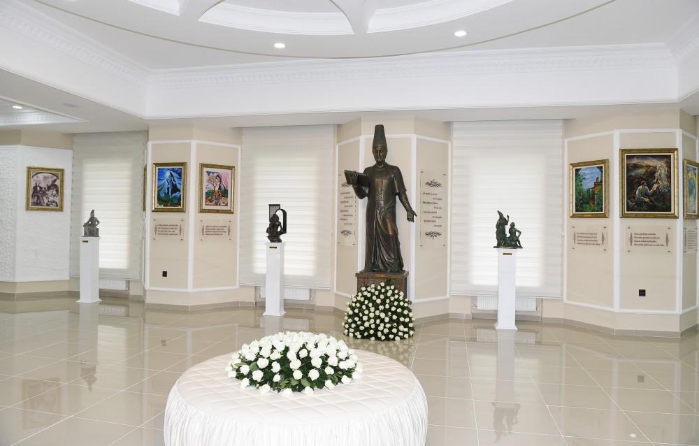 Prezident İlham Əliyev Gəncədə Mirzə Şəfi Vazeh muzeyinin açılışında iştirak edib (FOTO)