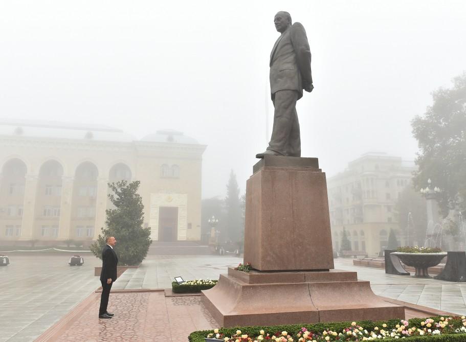 Prezident İlham Əliyev Gəncə şəhərinə səfərə gəlib (FOTO)