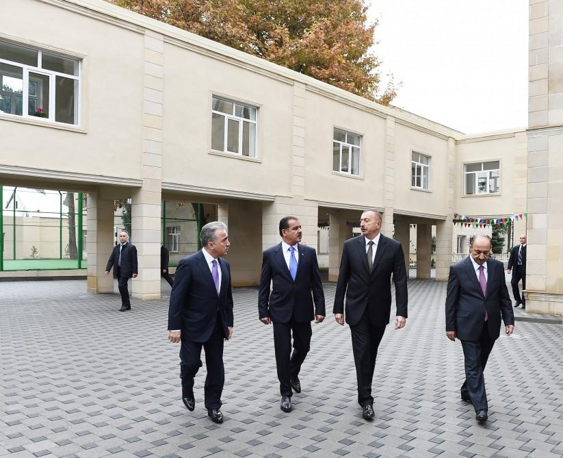 Prezident İlham Əliyev Gəncə şəhər 1 saylı tam orta məktəbdə yenidənqurmadan sonra yaradılan şəraitlə tanış olub (FOTO)