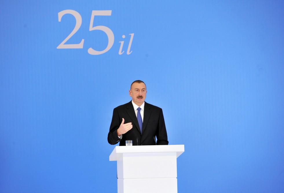 Prezident İlham Əliyev: Biz ermənilərin işğal edilmiş torpaqlarda qazdıqları səngərlərdə oturmuşuq və böyük bir əraziyə nəzarət edirik
