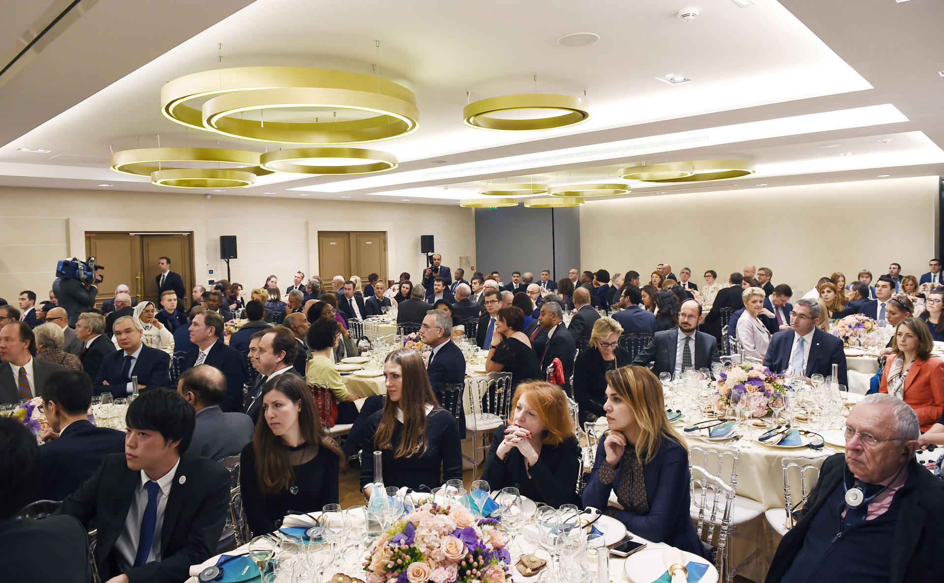 Birinci vitse-prezident Mehriban Əliyeva Parisdə Bakının “Expo 2025” Sərgisinə namizəd şəhər olması şərəfinə təşkil edilən qəbulda iştirak edib (FOTO) (YENİLƏNİB)